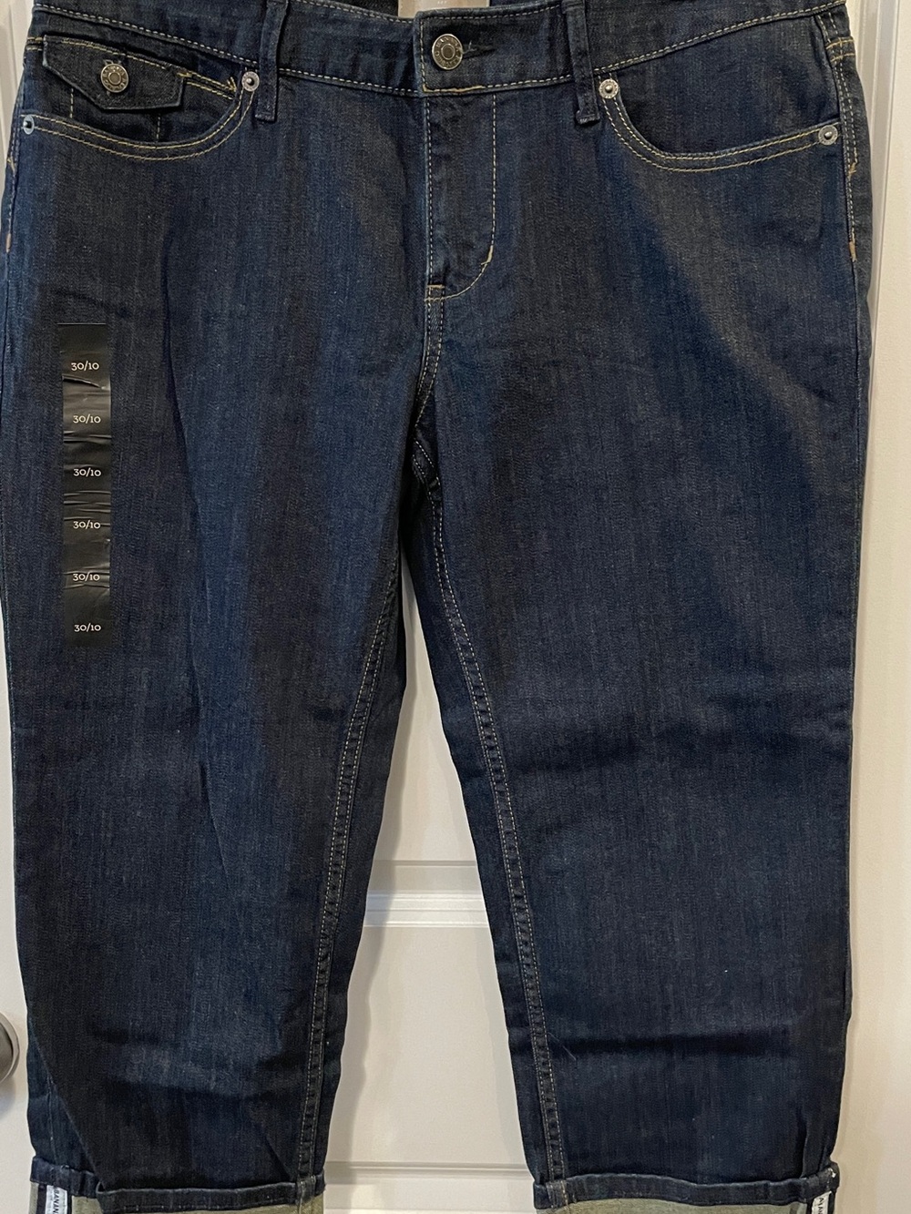 NWOT-Banana Republic Dark Indigo Denim Capris